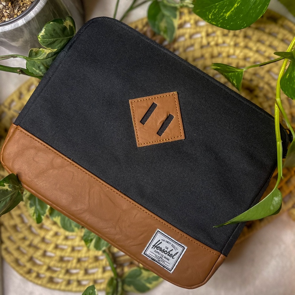 Herschel Heritage 13" iPad Sleeve